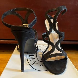 Steve Madden Suede Heel Sandal